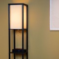 lampa podłogowa z ładowarką do telefonu Lucide Menno 44799/81/30
