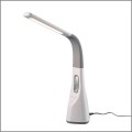 nawiew na upalne dni lampka biurkowa LED z wentylatorem Vento Trio RL R50381101