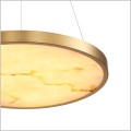 wisząca lampa alabastrowa z złotej oprawie Step into Design ALCHEMY LED ST-MD2407